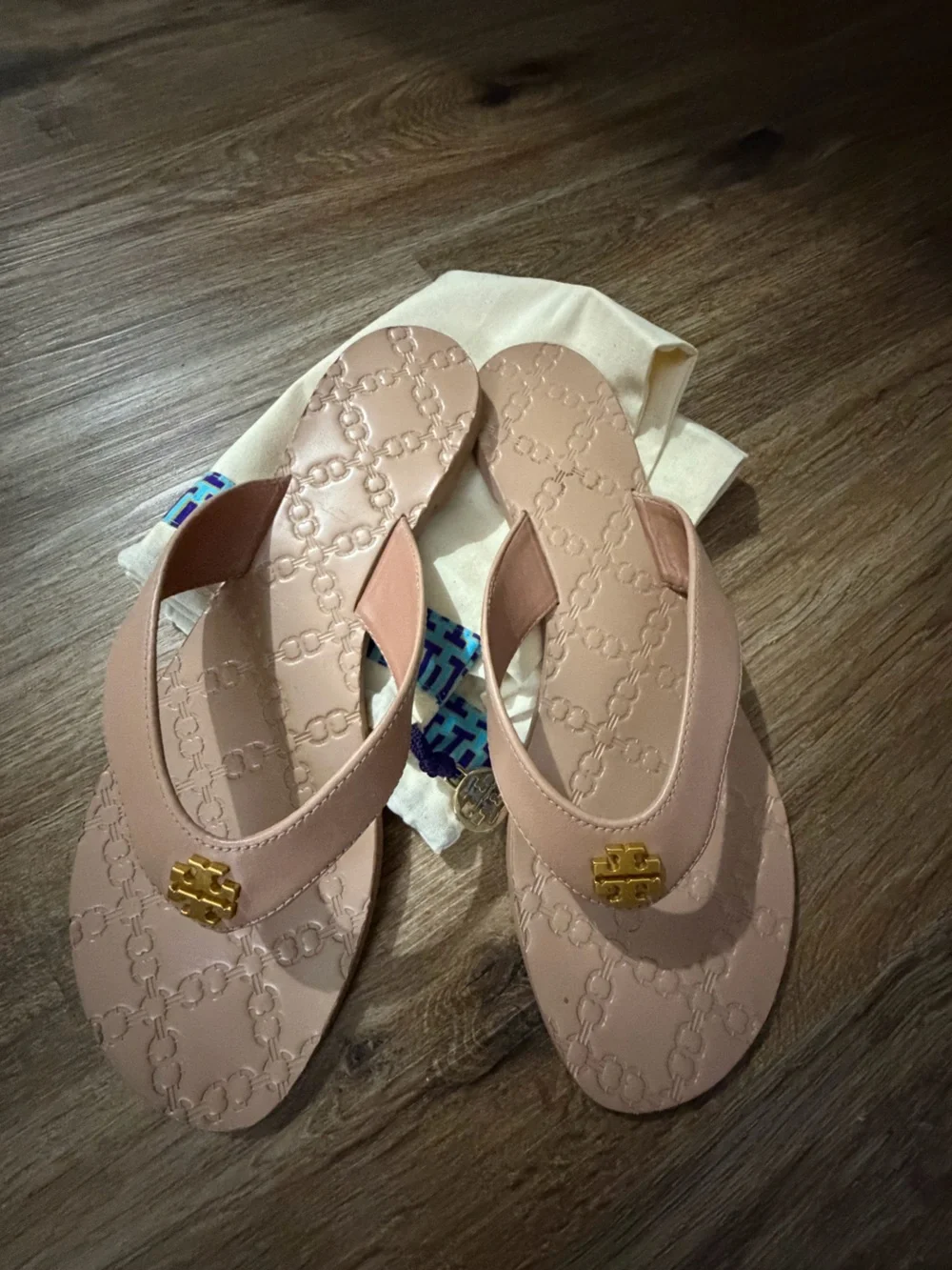 Tory Burch Blush Pink Leather Logo Thong Sandals with Gold Emblem